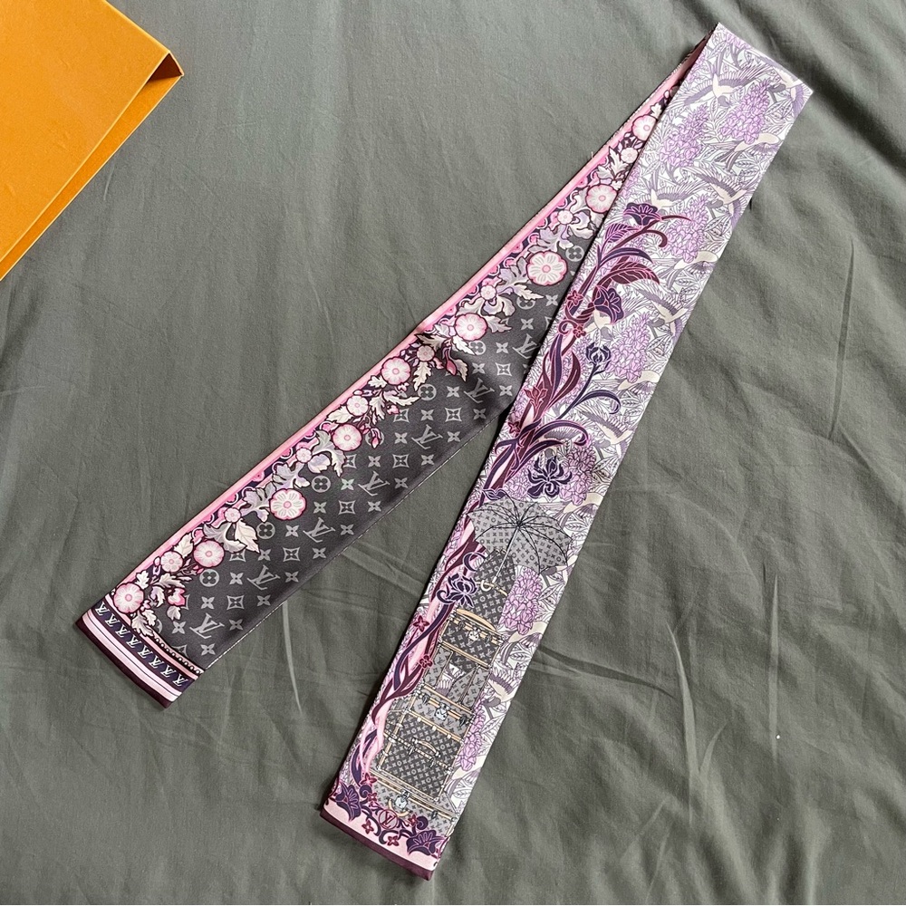 Louis Vuitton Silk Louis A Paris Bandeau Scarf in Rose - Picture 3 of 8